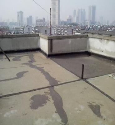 亚东漏水维修 楼顶漏水是什么原因，楼顶漏水维修方法是什么?